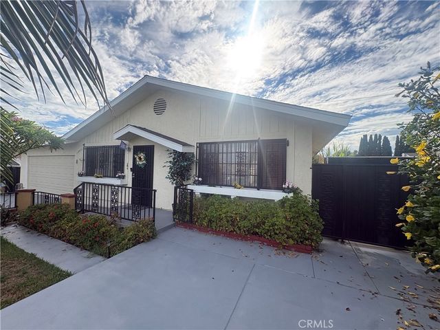 12433 Laurel Avenue, Whittier