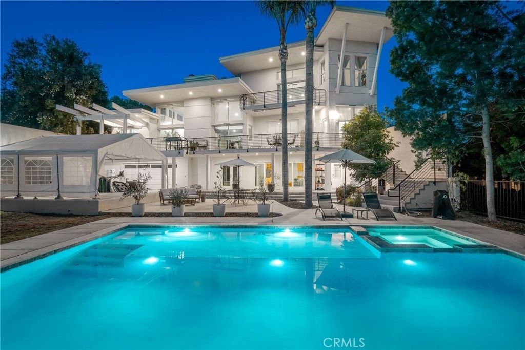 9111 Loma, Villa Park