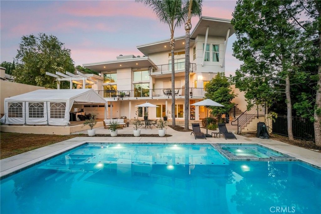 9111 Loma, Villa Park