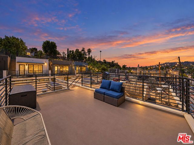 2928 Rowena Avenue # 3, Los Angeles