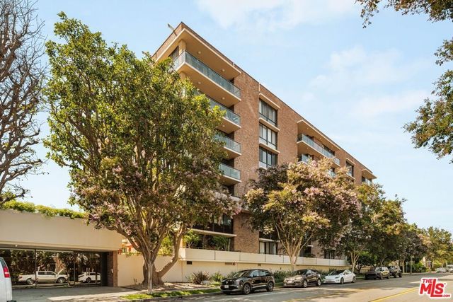 211 S Spalding Drive # 107s, Beverly Hills