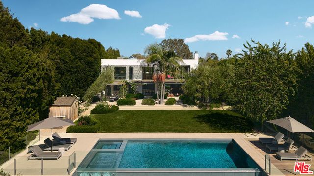 621 N Bonhill Road, Los Angeles