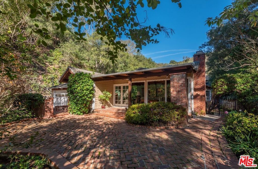 1702 Crater Lane, Los Angeles