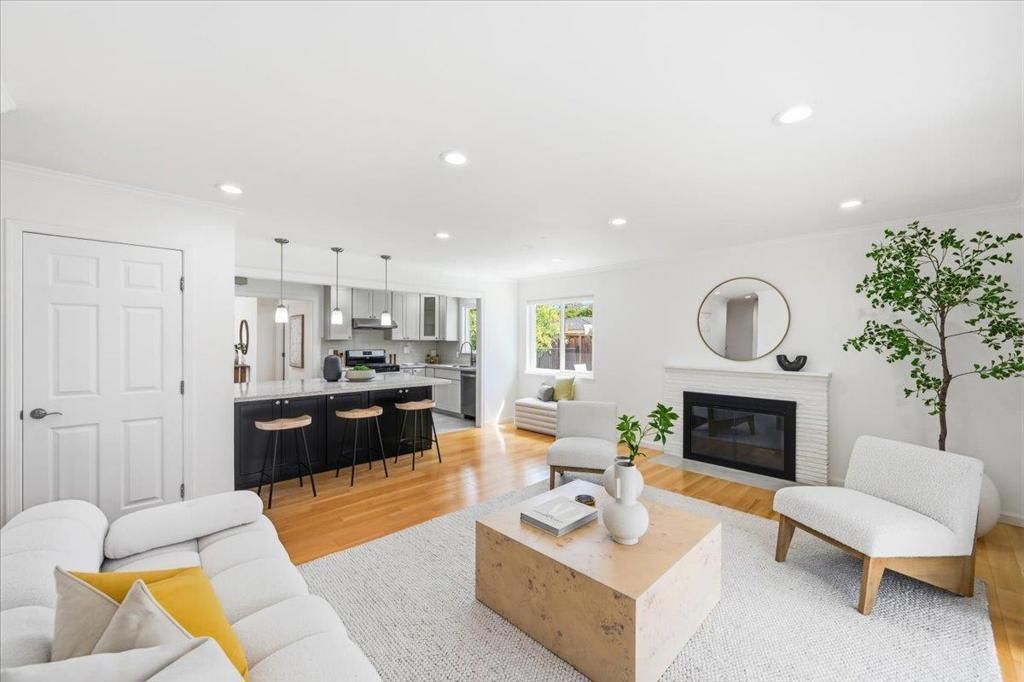 702 Grape Avenue, Sunnyvale
