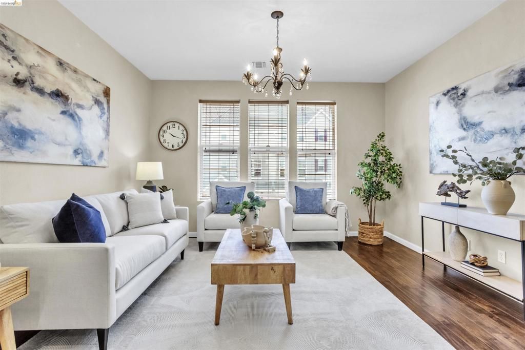 1543 Nevin Plz, Richmond