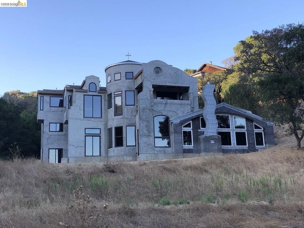 448 Grandview Ave, Novato