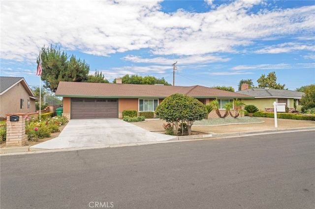 26433 Chestnut Drive, Hemet