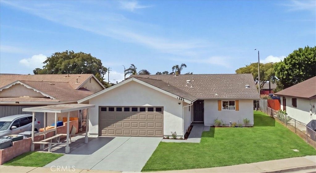 221 Vegas Drive, Oxnard