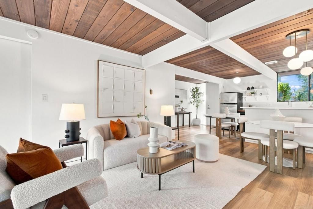 131 Greenmeadow Way, Palo Alto