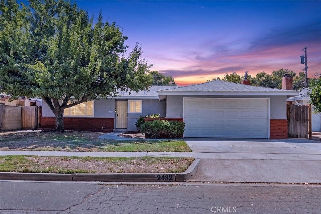 2432 E Richert, Fresno