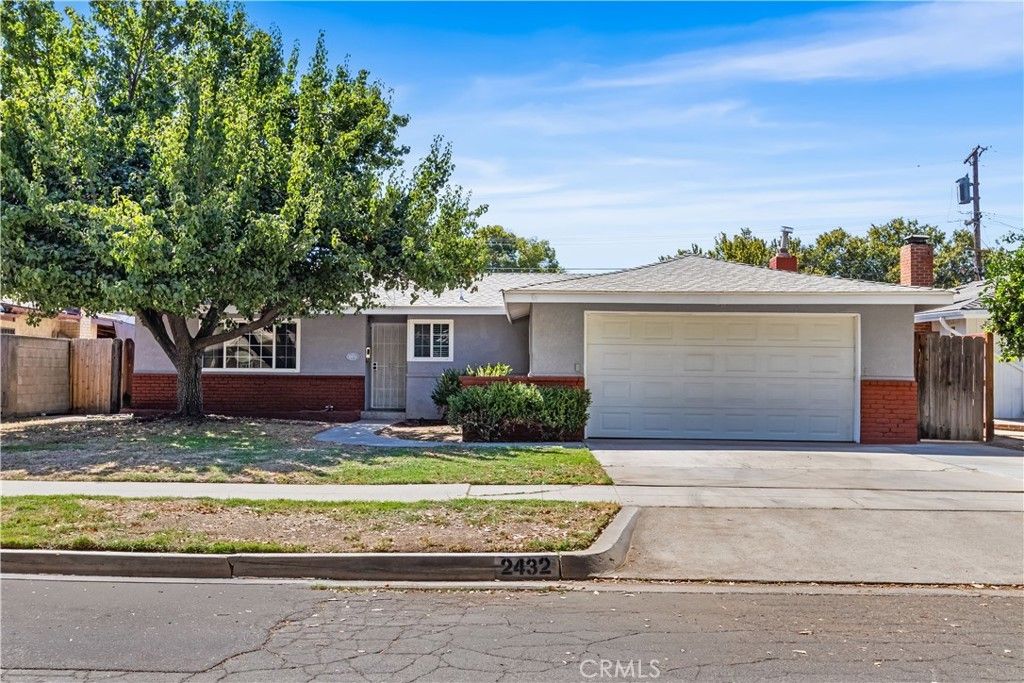 2432 E Richert, Fresno