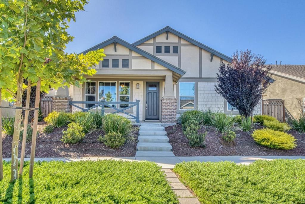 675 Lewis Street, King City