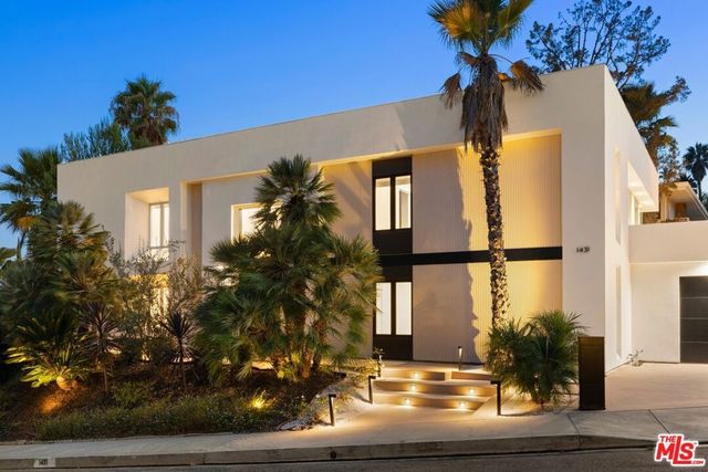1431 Stradella Road, Los Angeles