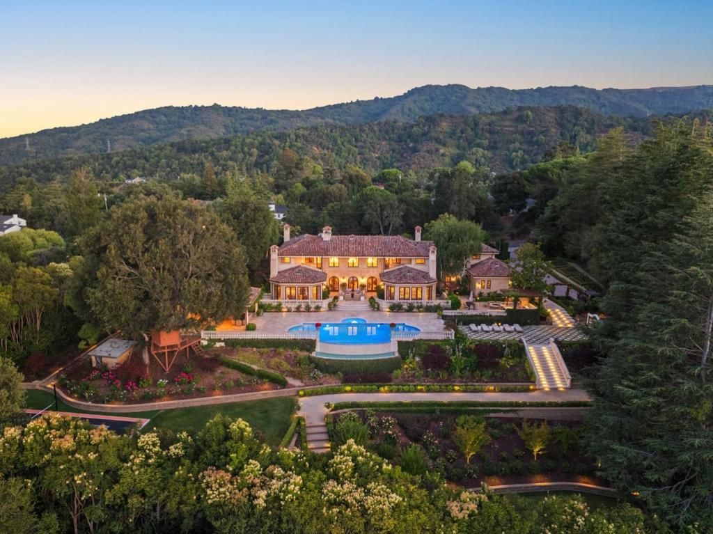 10285 Magdalena Road, Los Altos Hills