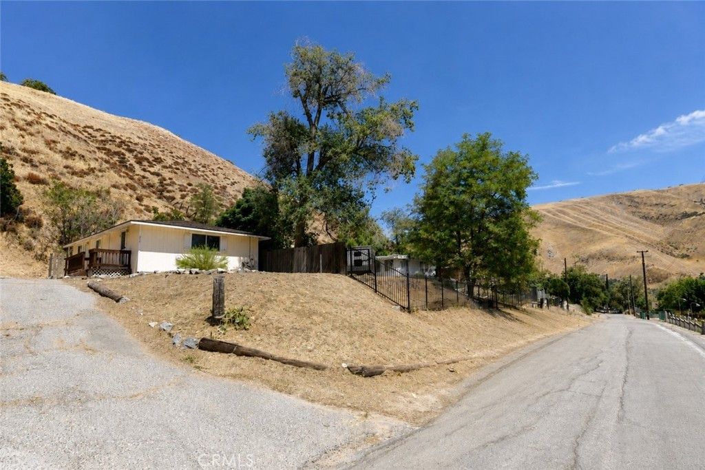 425 North, Lebec