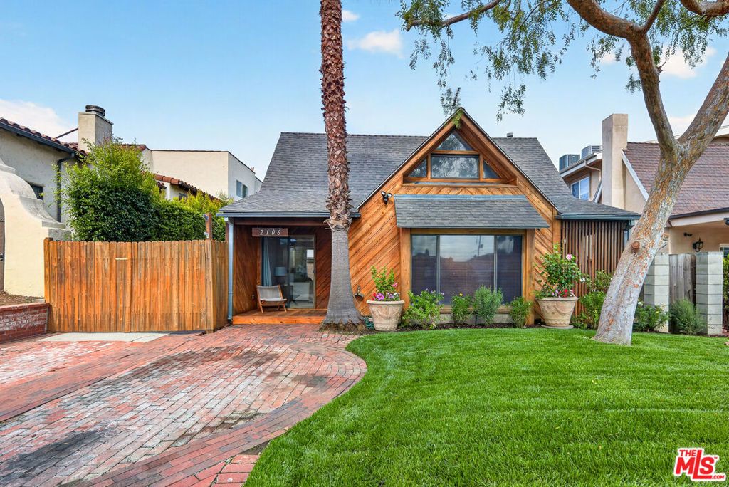 2106 Prosser Avenue, Los Angeles