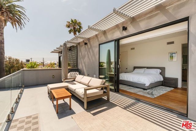 2416 Penmar Avenue, Venice