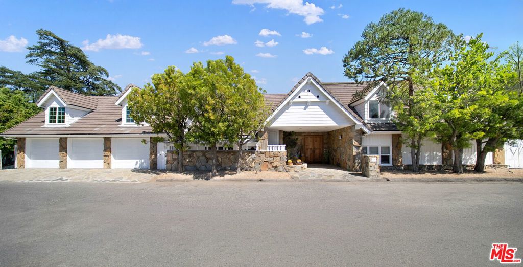 2312 Kimridge Road, Beverly Hills