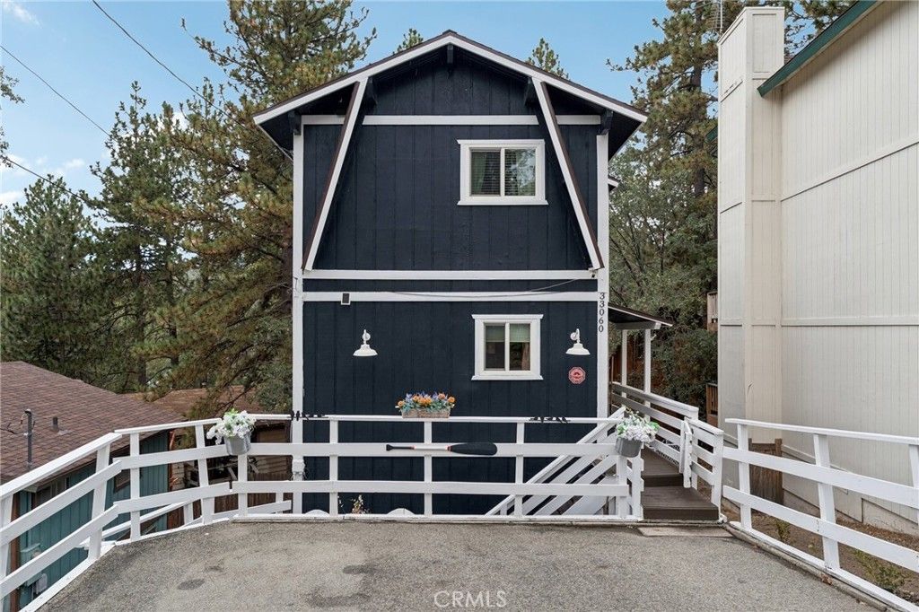 33060 Keller Drive, Running Springs
