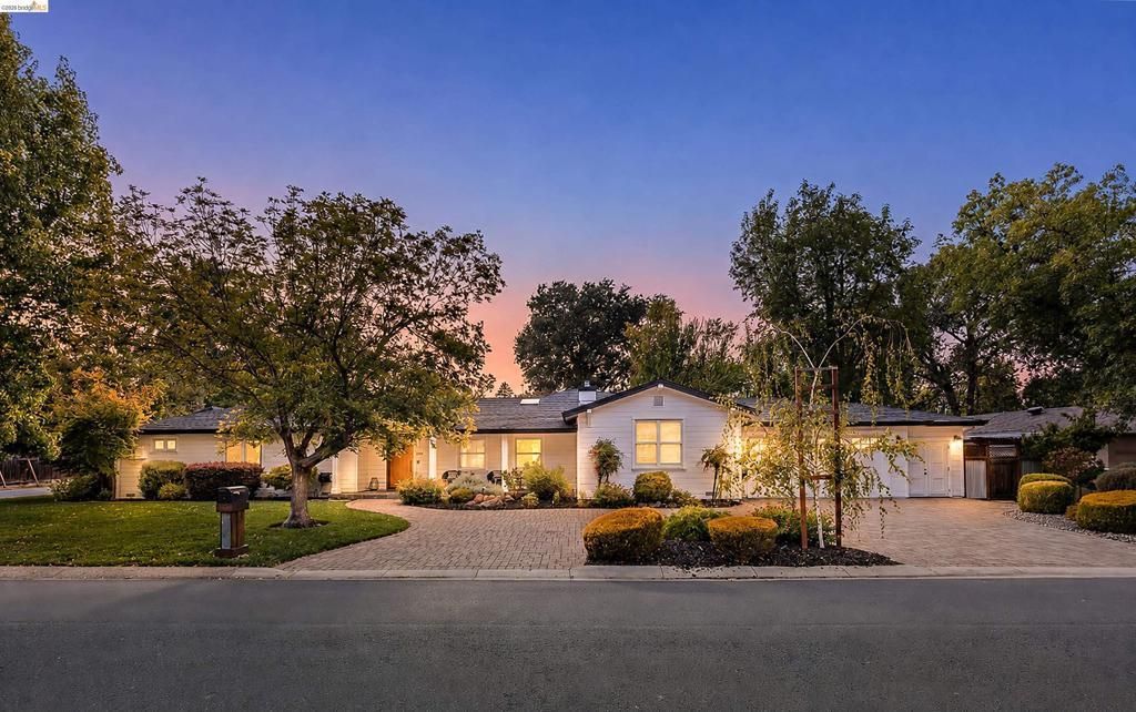 280 Stevenson Dr, Pleasant Hill