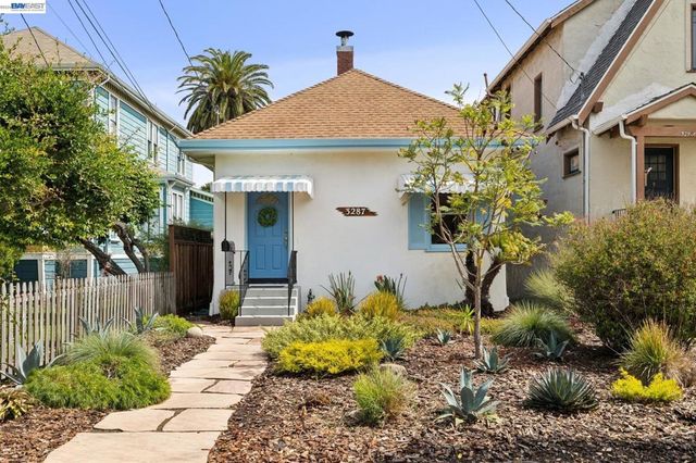 3287 Briggs Ave, Alameda