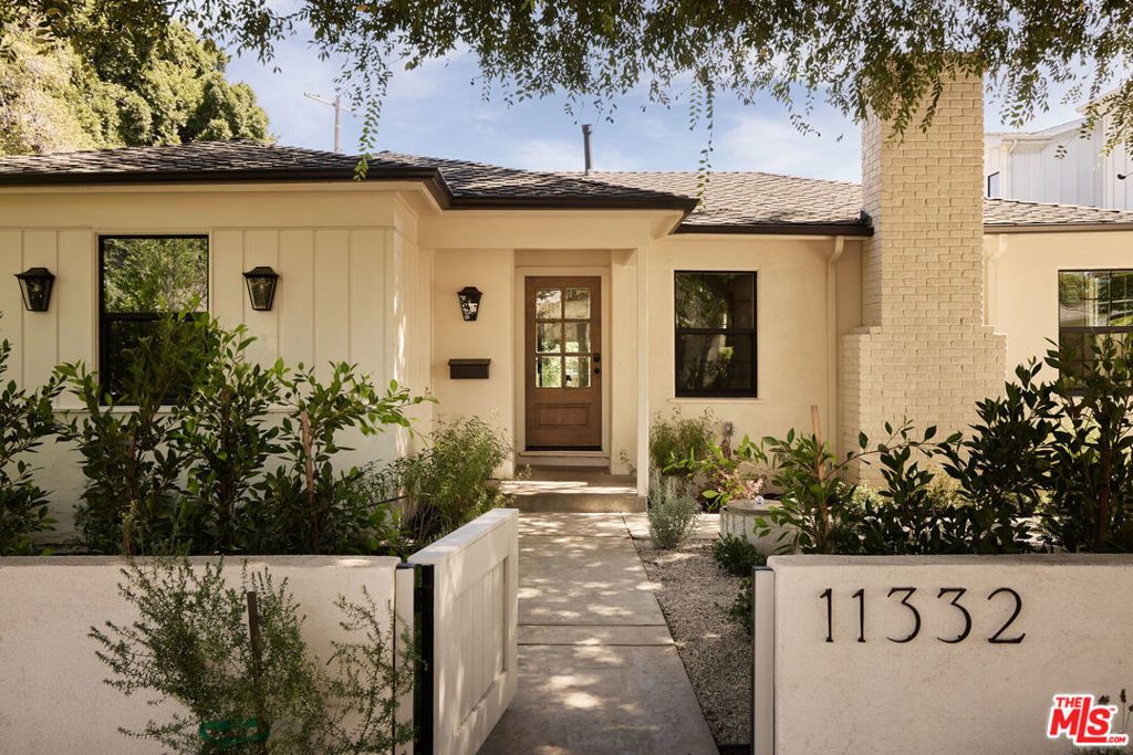 11332 Chenault Street, Los Angeles