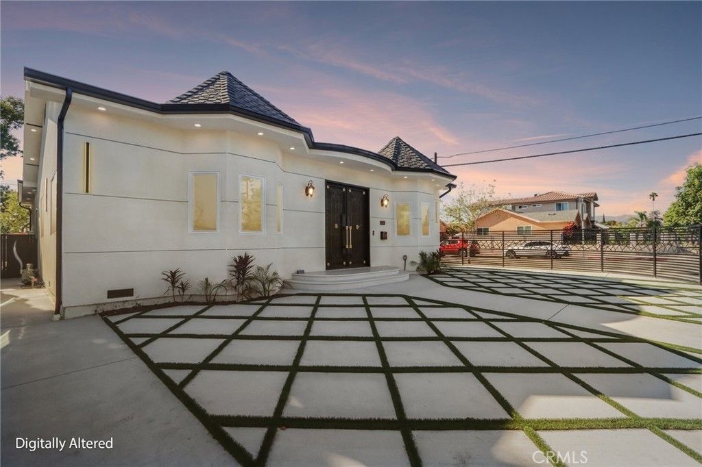 8149 Saint Clair Avenue, North Hollywood