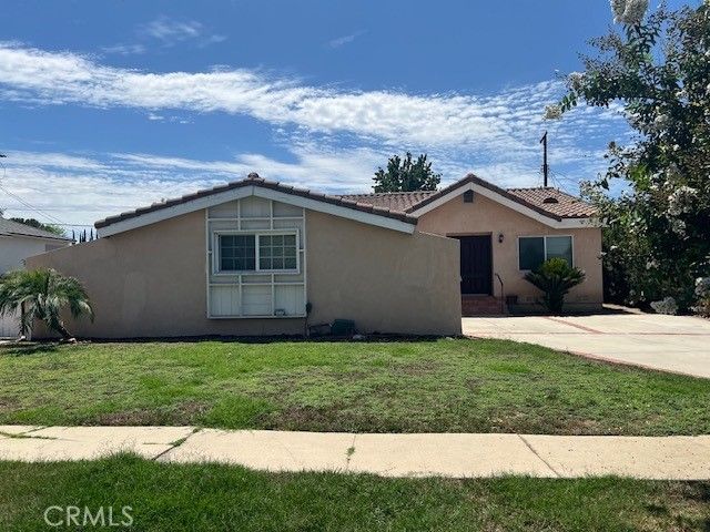 17226 Elkwood, Lake Balboa