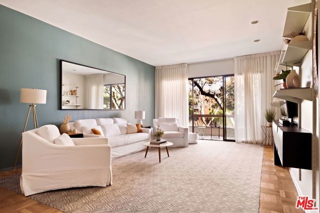 141 S Linden Drive # 204, Beverly Hills