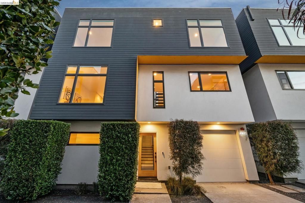 3235 B Louise St, Oakland