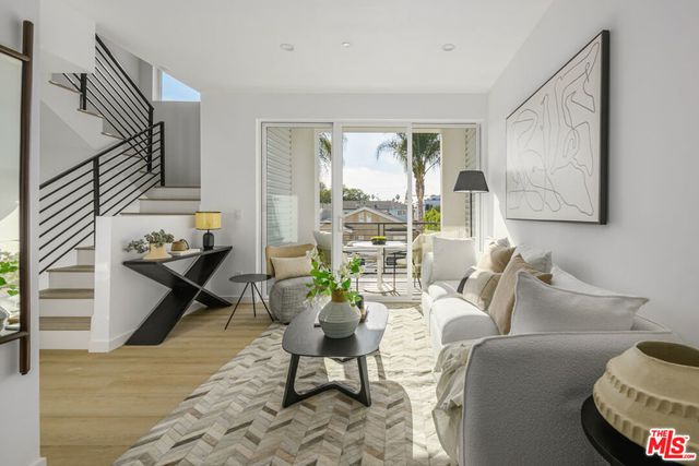 5845 David Avenue, Los Angeles