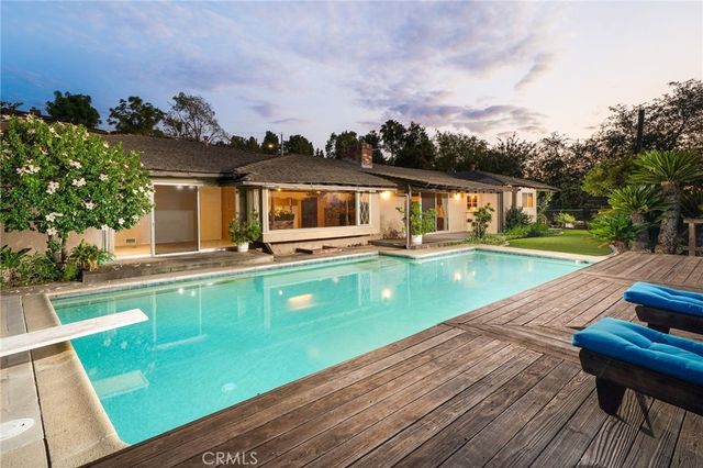 3147 E Los Cerillos Drive, West Covina