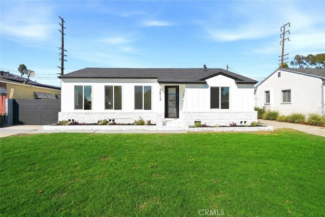 7513 Pivot, Downey
