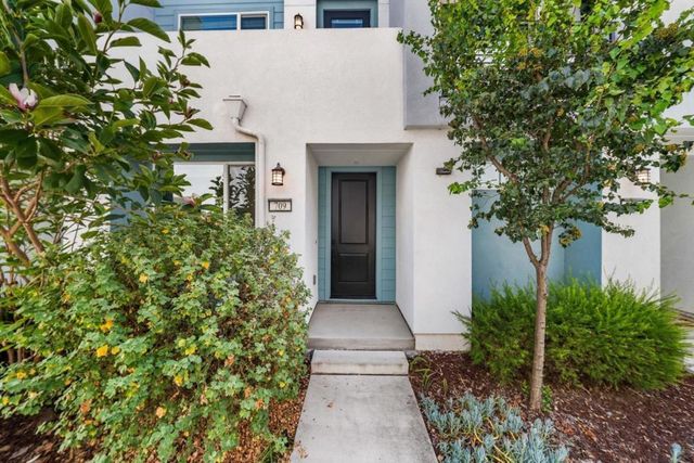 709 Fruit Ranch Loop, San Jose