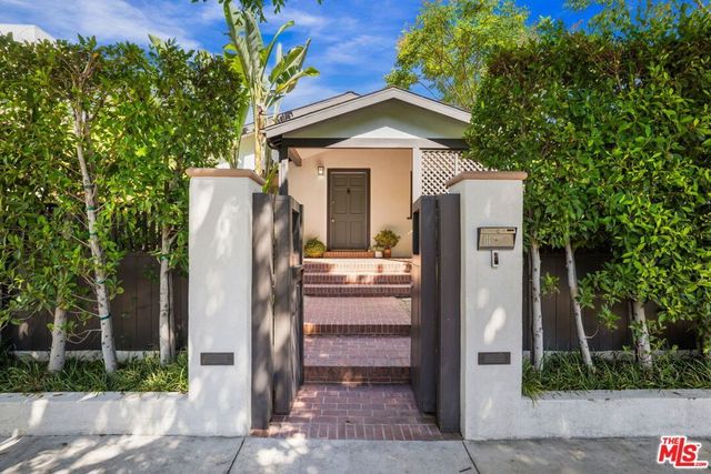 428 Norwich Drive, West Hollywood