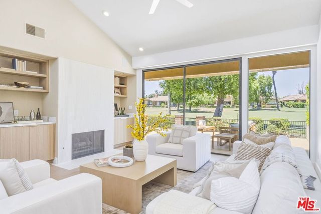 320 S Sierra Madre, Palm Desert