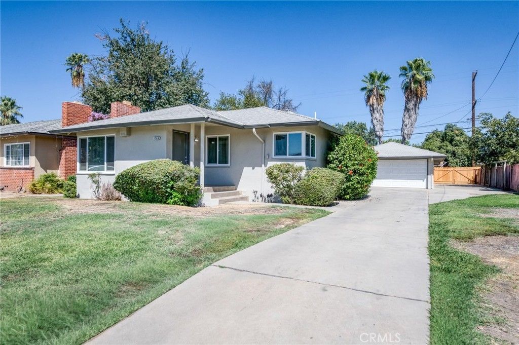 1506 W University Avenue, Fresno