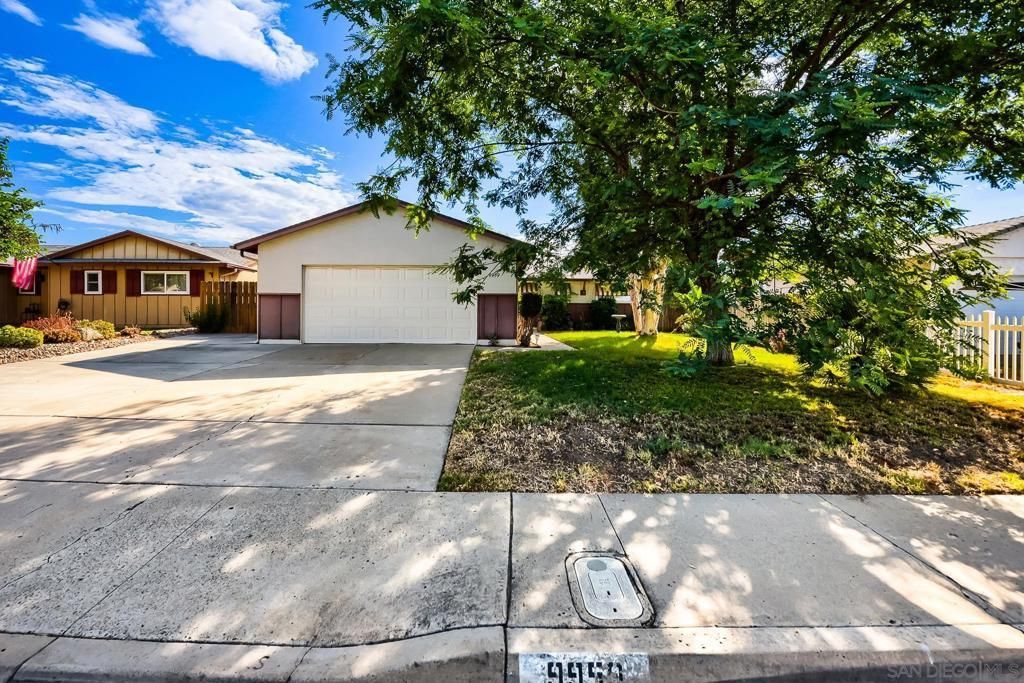 9959 Pebble Beach Dr, Santee