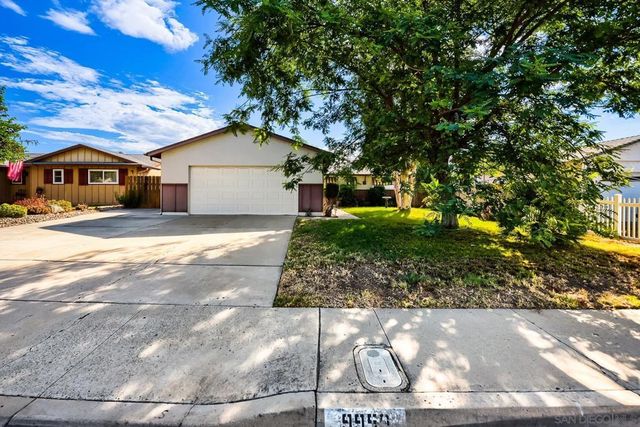 9959 Pebble Beach Dr, Santee