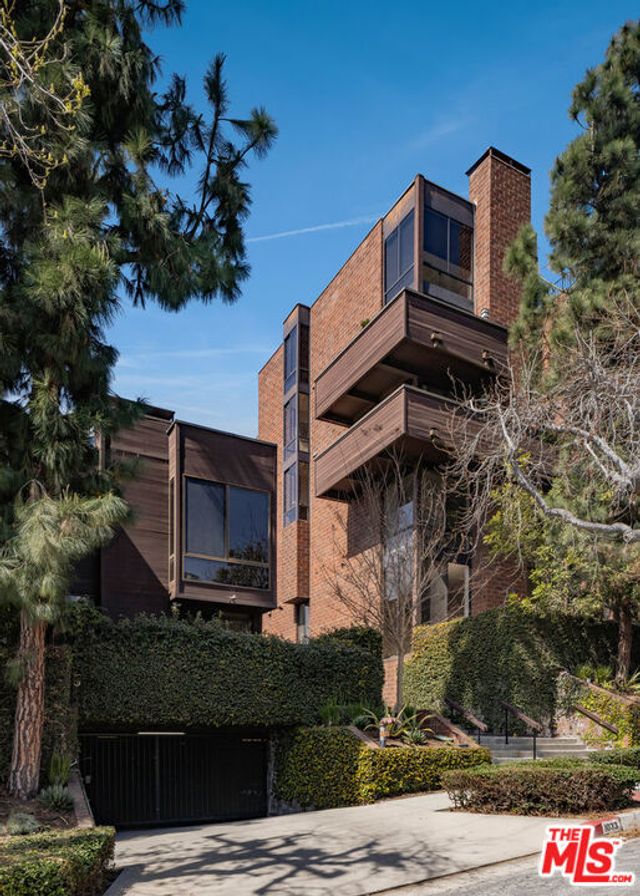 1033 Carol Drive # 305, West Hollywood