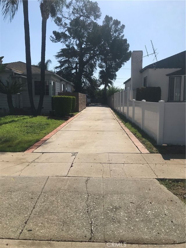 1028 Walnut 1/2, San Gabriel