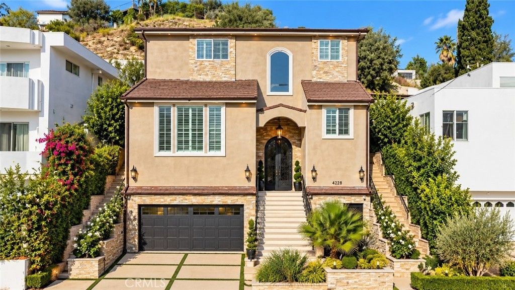 4228 Canoga Drive, Los Angeles