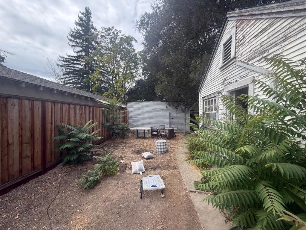 519 University Drive, Menlo Park