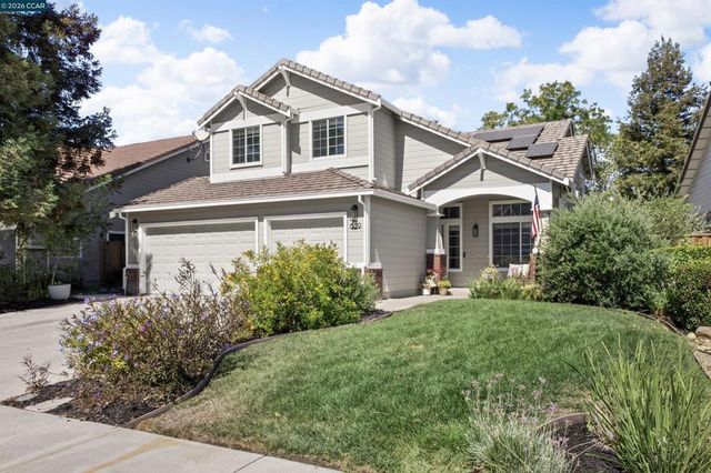 689 Summerwood Dr, Brentwood