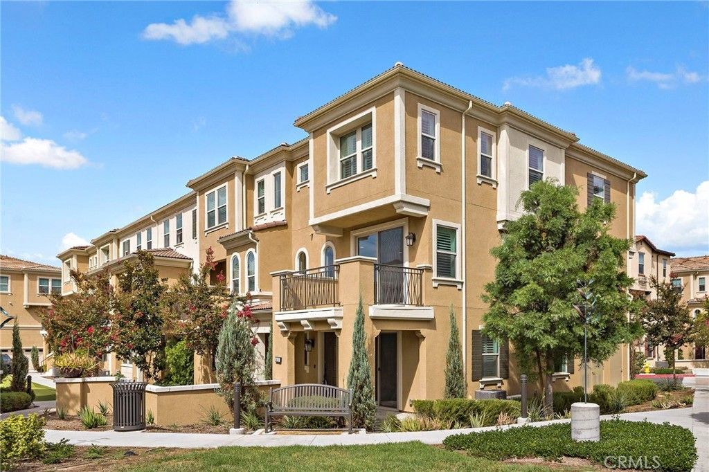 410 Coyote Pass, Lake Forest