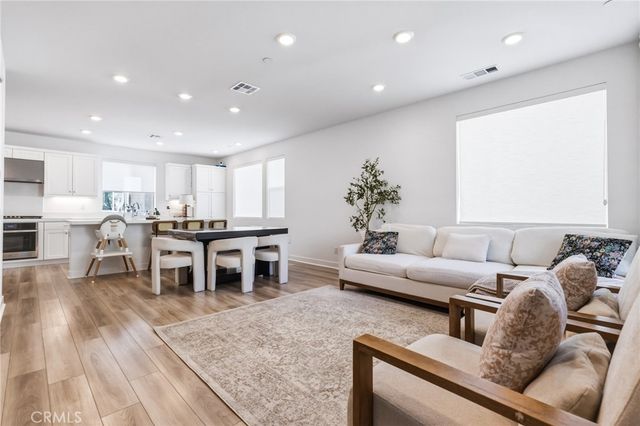 26799 Keystone, Valencia