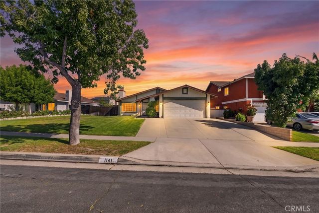 1141 Fallbrook Drive, Corona