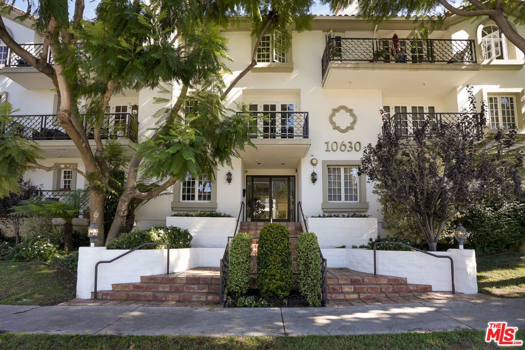 10630 Eastborne Avenue # 306, Los Angeles