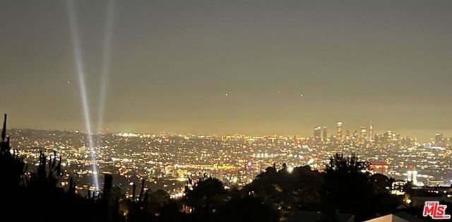 2636 Larmar Road, Los Angeles