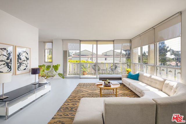 4411 Los Feliz Boulevard # 307, Los Angeles